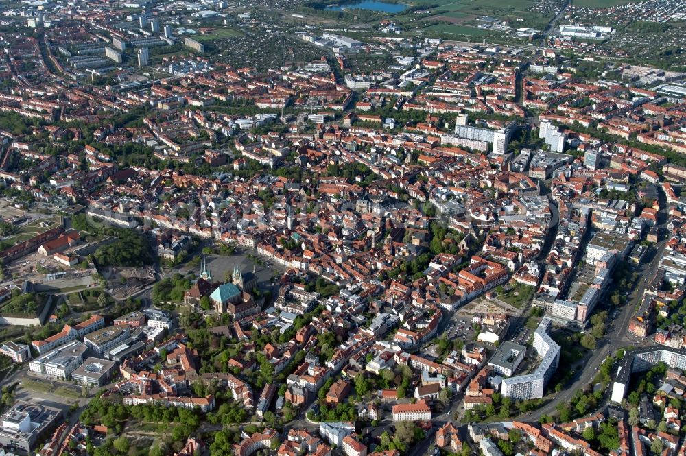 Aerial image Erfurt - The city center in the downtown area in the district Altstadt in Erfurt in the state Thuringia, Germany