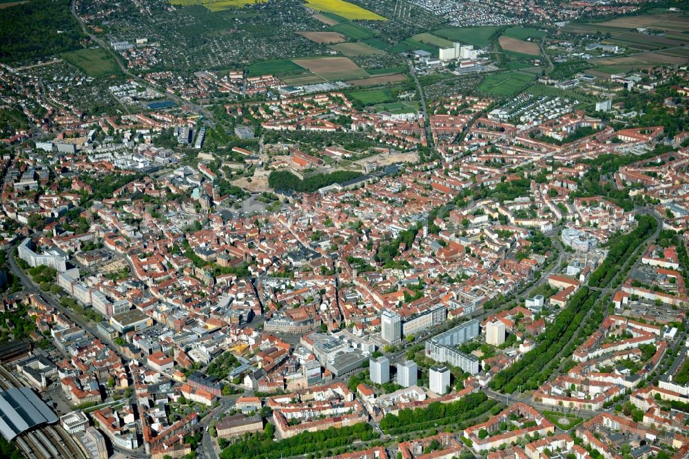 Aerial image Erfurt - The city center in the downtown area in the district Altstadt in Erfurt in the state Thuringia, Germany