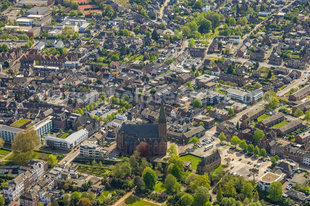 Aerial photograph Goch - the city center in the downtown area in Goch in the state North Rhine-Westphalia, Germany