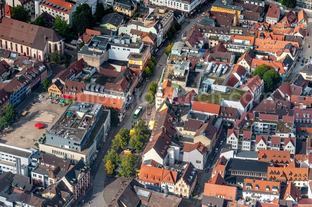 Aerial photograph Offenburg - The city center in the downtown area Haupstrasse Fussgaengerzone in Offenburg in the state Baden-Wurttemberg, Germany
