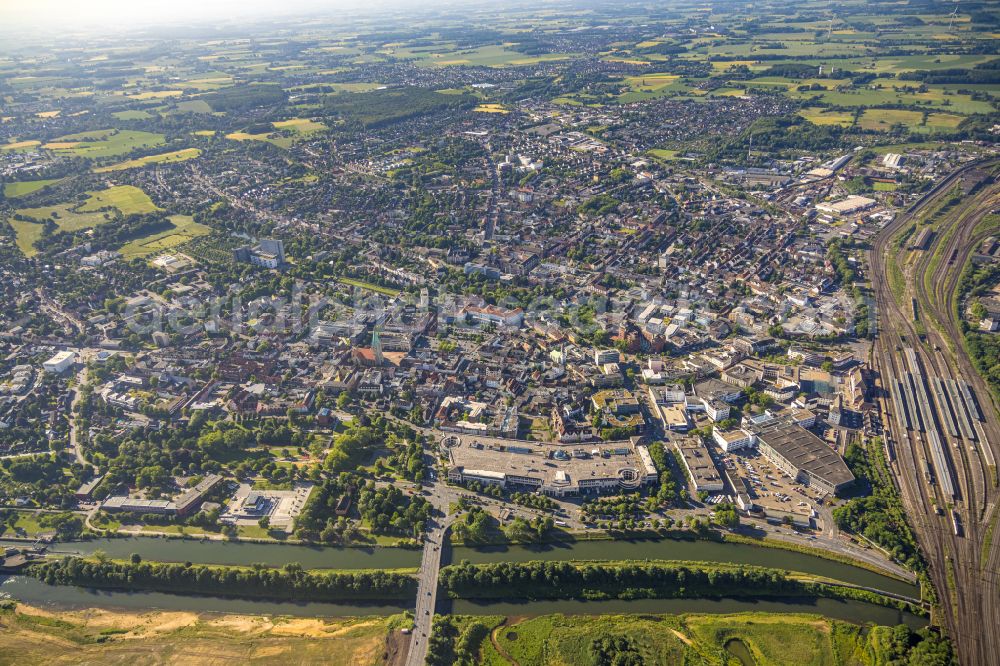 Hamm-Heessen from the bird's eye view: The city center in the downtown area in Heessen at Ruhrgebiet in the state North Rhine-Westphalia, Germany