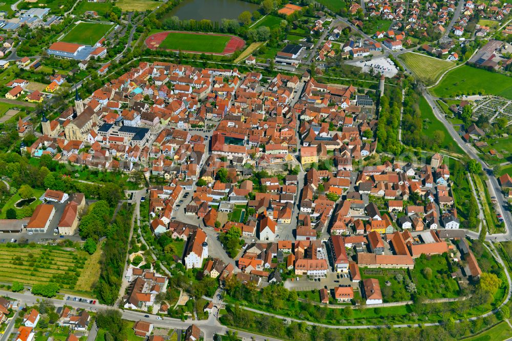 Hellmitzheim from the bird's eye view: The city center in the downtown area in Hellmitzheim in the state Bavaria, Germany