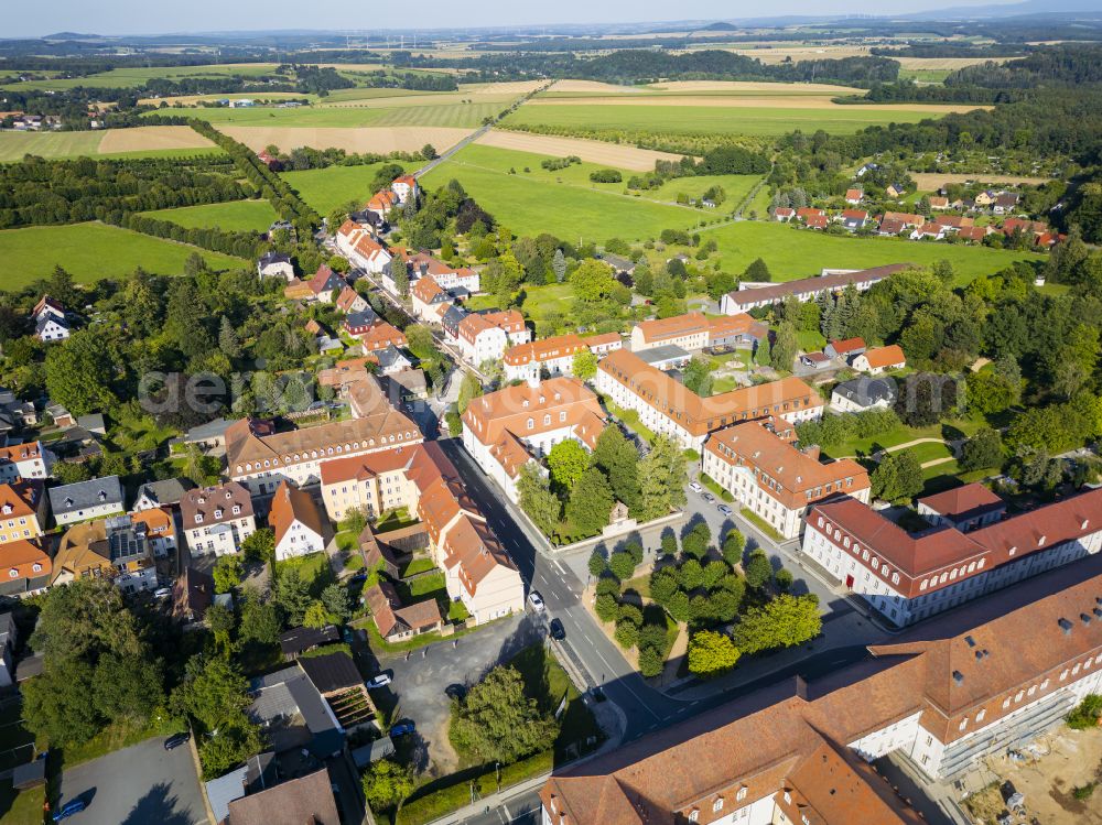 Herrnhut from the bird's eye view: The city center in the downtown area on street Loebauer Strasse in Herrnhut in the state Saxony, Germany