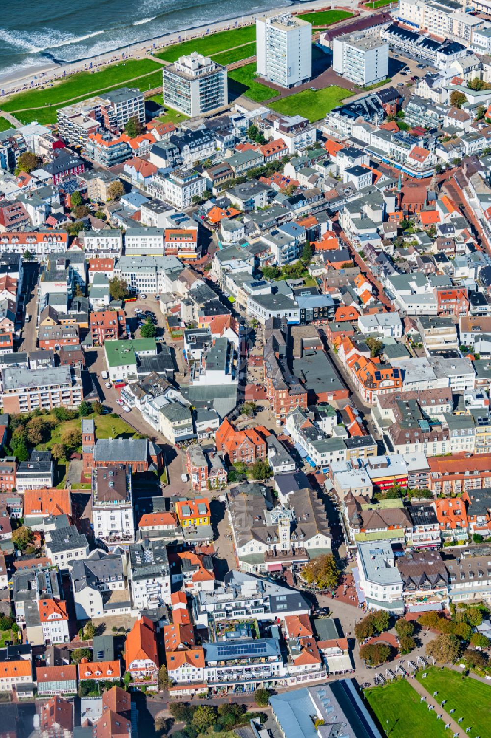 Aerial photograph Norderney - City center in the inner city area on the island of Norderney in the state of Lower Saxony, Germany