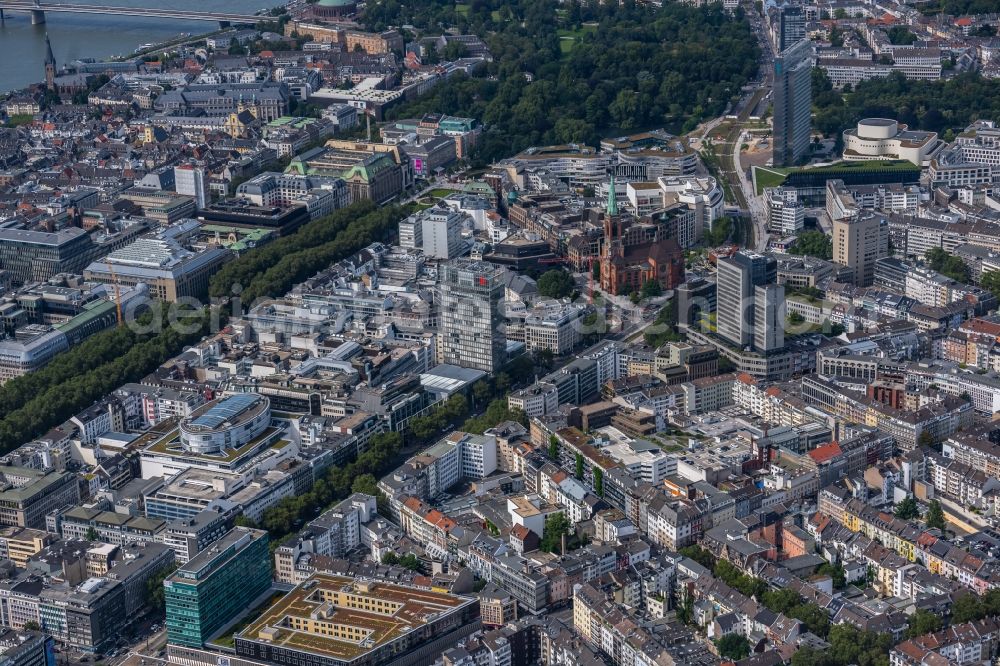 Aerial photograph Düsseldorf - The city center in the downtown area on Johanneskirche in Duesseldorf at Ruhrgebiet in the state North Rhine-Westphalia, Germany