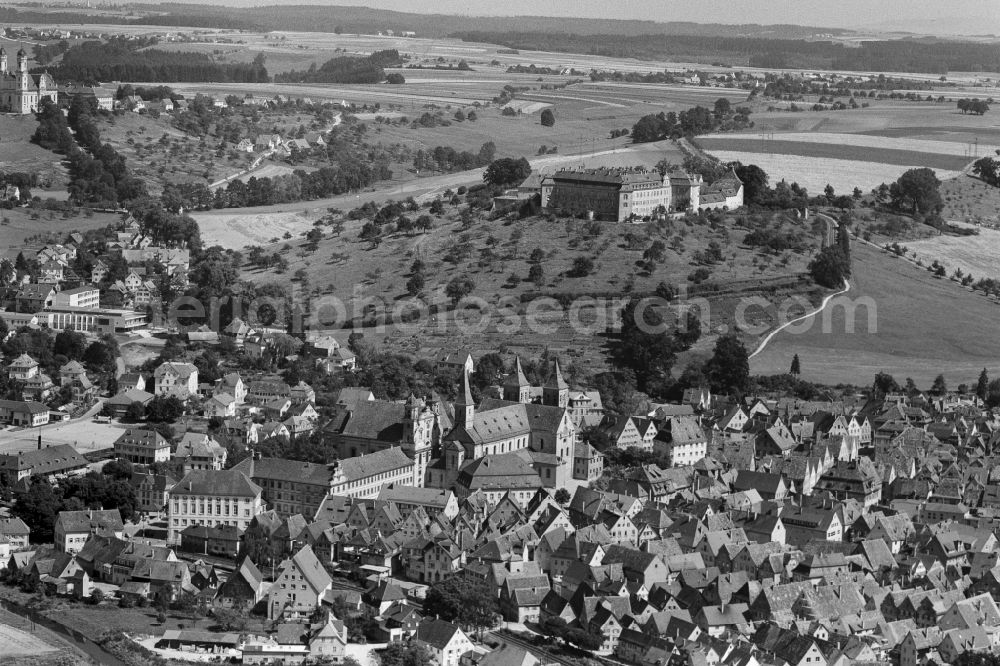 Aerial image Ellwangen (Jagst) - The city center in the downtown area with of Church Basilika St. Vitus in Ellwangen (Jagst) in the state Baden-Wuerttemberg, Germany