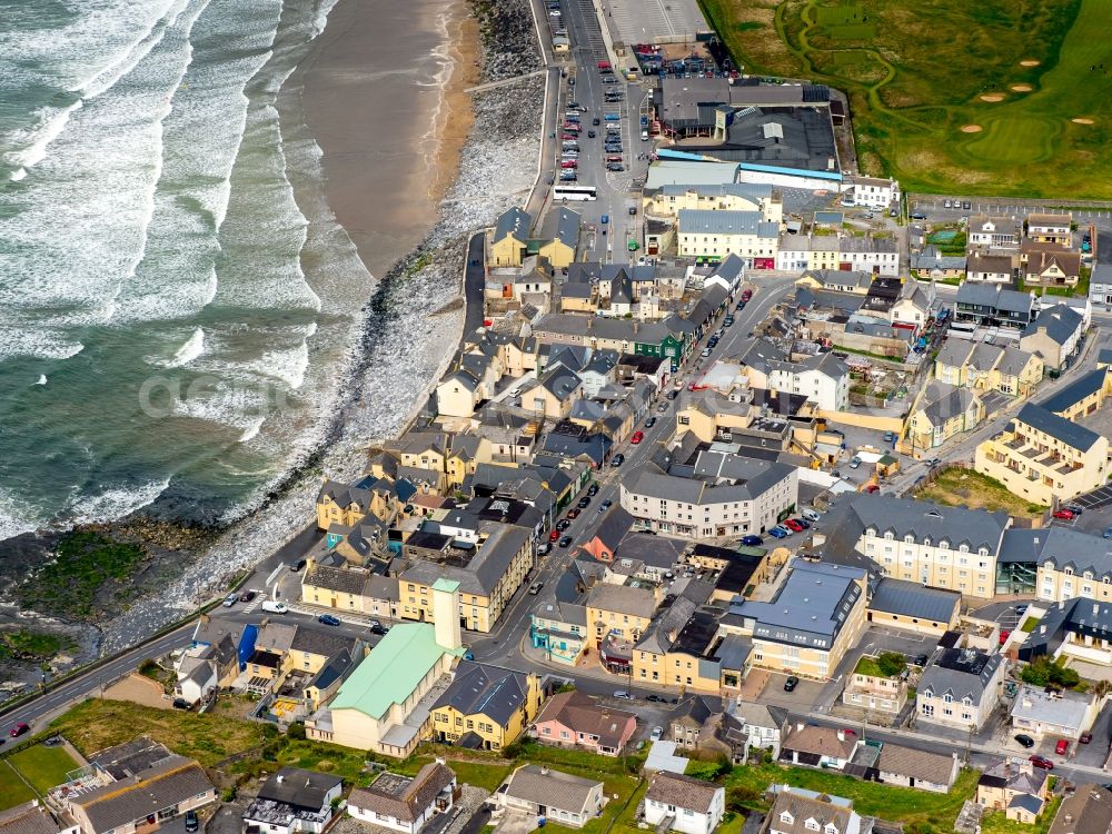 Aerial photograph Lahinch - The city center in the downtown area in Lahinch in Clare, Ireland