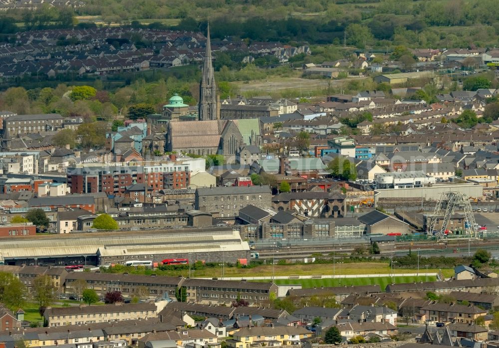 Limerick from the bird's eye view: The city center in the downtown area in Limerick in Limerick, Ireland