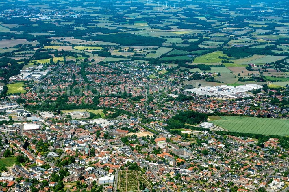 Aerial photograph Lohne (Oldenburg) - The city center in the downtown area in Lohne (Oldenburg) in the state Lower Saxony, Germany