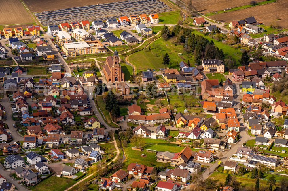 Aerial image Mahlberg - The city center in the downtown area on place Rathausplatz in Mahlberg in the state Baden-Wuerttemberg, Germany