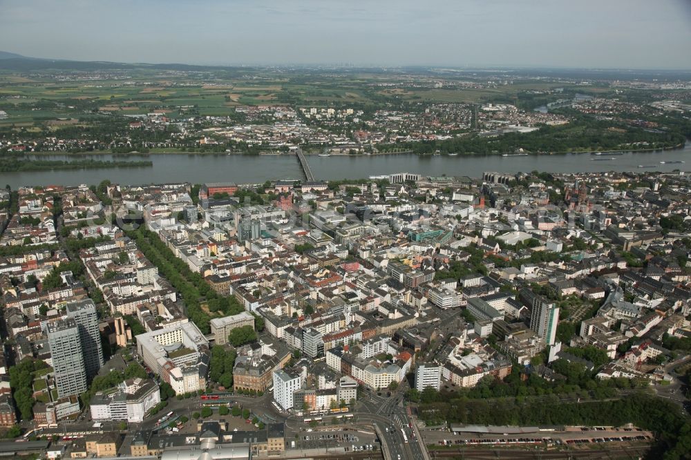 Mainz from above - City center in the downtown area in Mainz in Rhineland-Palatinate. View from station square on the City Districts Neustadt and Altstadt (old town) to the Rhine