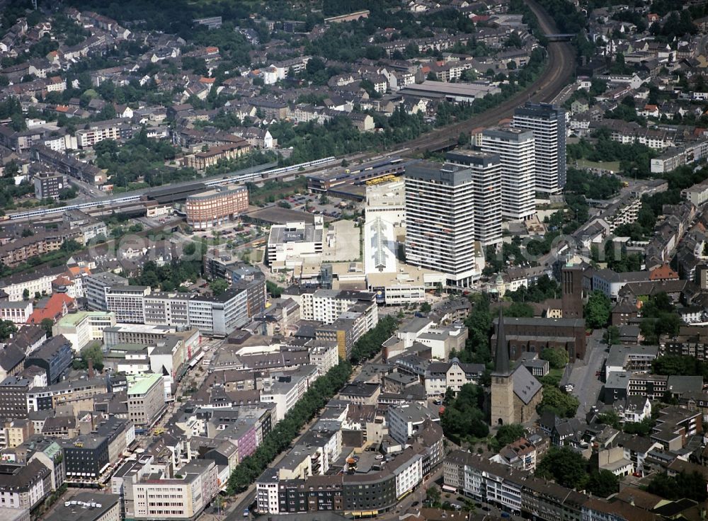 Aerial image Mülheim an der Ruhr - The city center in the downtown are in Muelheim an der Ruhr in the state North Rhine-Westphalia