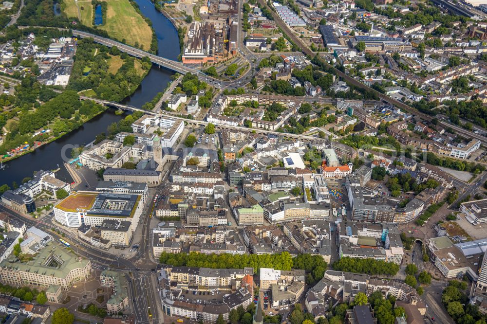 Aerial image Mülheim an der Ruhr - The city center in the downtown area in Muelheim on the Ruhr at Ruhrgebiet in the state North Rhine-Westphalia, Germany