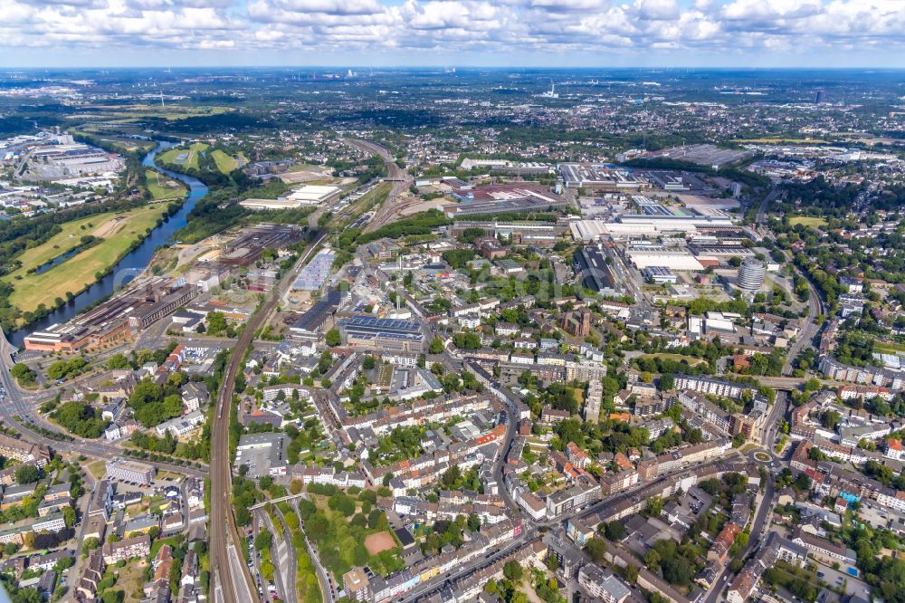 Mülheim an der Ruhr from the bird's eye view: The city center in the downtown area in Muelheim on the Ruhr at Ruhrgebiet in the state North Rhine-Westphalia, Germany