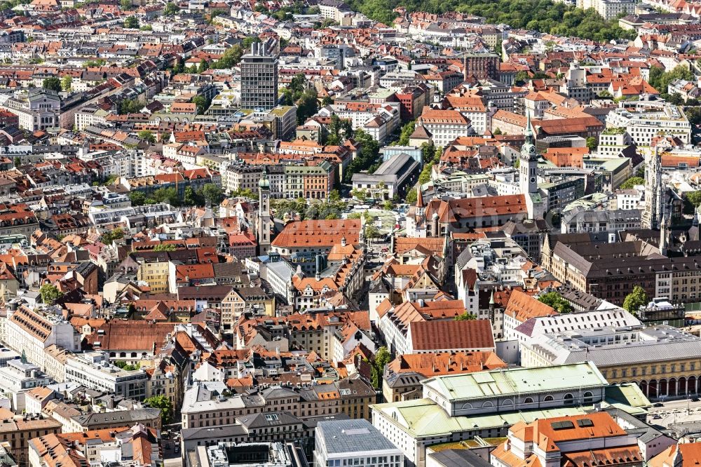 Aerial photograph München - The city center in the downtown area in Munich in the state Bavaria, Germany