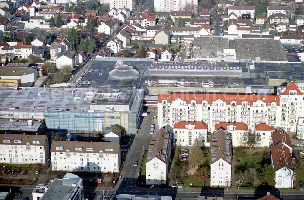 Neu-Isenburg from the bird's eye view: The city center in the downtown area in Neu-Isenburg in the state Hesse, Germany