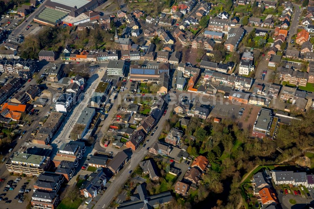 Neukirchen-Vluyn from above - The city center in the downtown on Place Vluyner Platz in Neukirchen-Vluyn in the state North Rhine-Westphalia