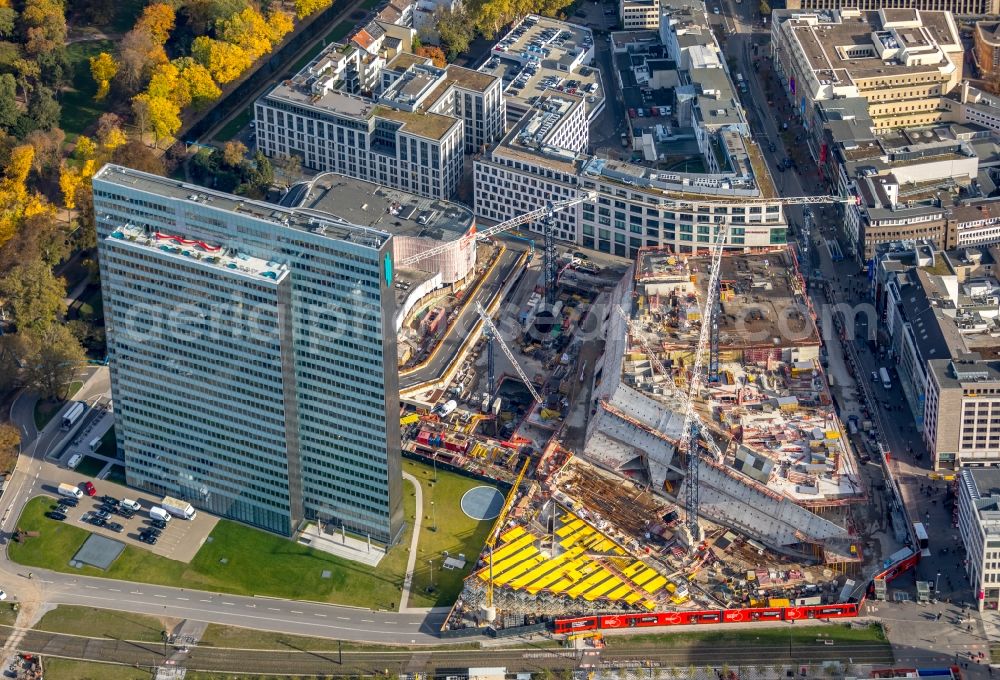 Düsseldorf from the bird's eye view: The city center in the downtown area in the district Stadtmitte in Duesseldorf at Ruhrgebiet in the state North Rhine-Westphalia, Germany