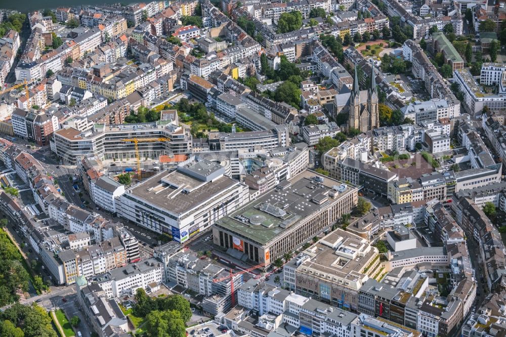 Aerial image Düsseldorf - The city center in the downtown area in the district Stadtmitte in Duesseldorf at Ruhrgebiet in the state North Rhine-Westphalia, Germany