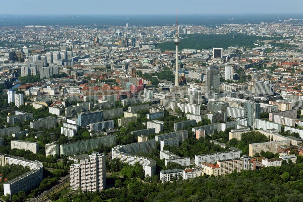 Berlin from the bird's eye view: The city center in the downtown area Ost on Berliner Fernsehturm in the district Mitte in Berlin, Germany