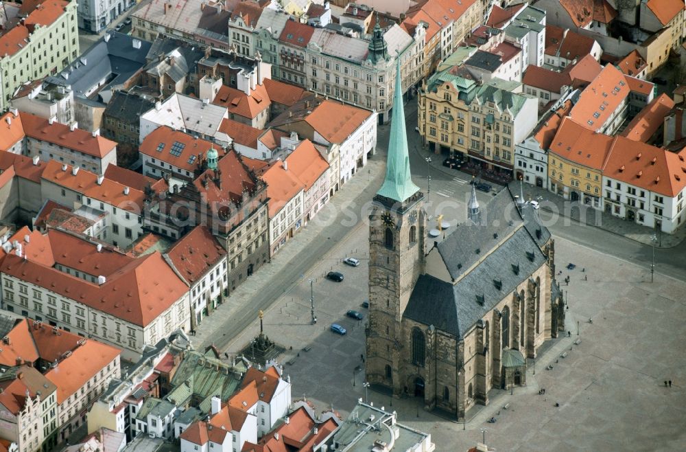 Aerial photograph Pilsen Plzen - The city center in the downtown are in Pilsen - Plzen in Czech Republic with Hauptmarkt and Bartholomaeus-Kathedral