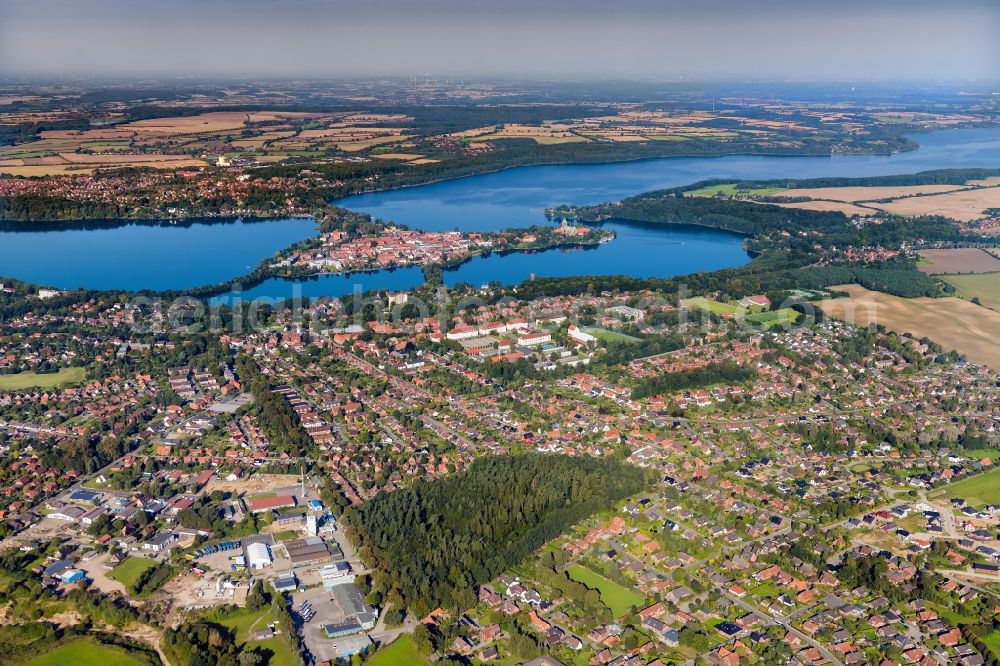 Ratzeburg from above - The city center in the downtown are on the banks of lake Kuechensee and Domsee in Ratzeburg in the state Schleswig-Holstein