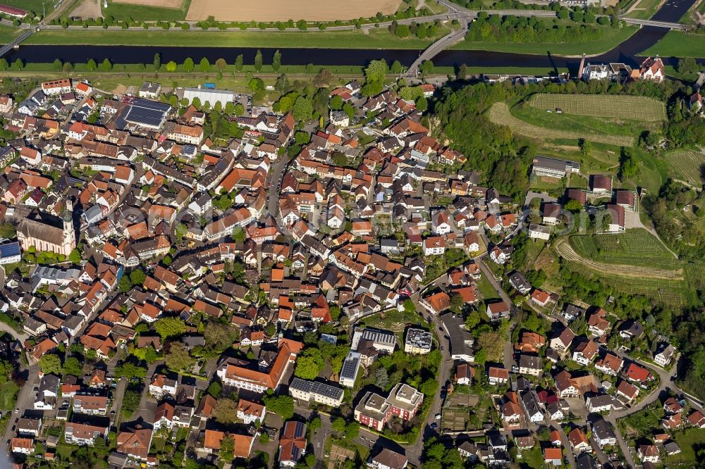 Aerial image Riegel am Kaiserstuhl - The city center in the downtown area in Riegel am Kaiserstuhl in the state Baden-Wuerttemberg