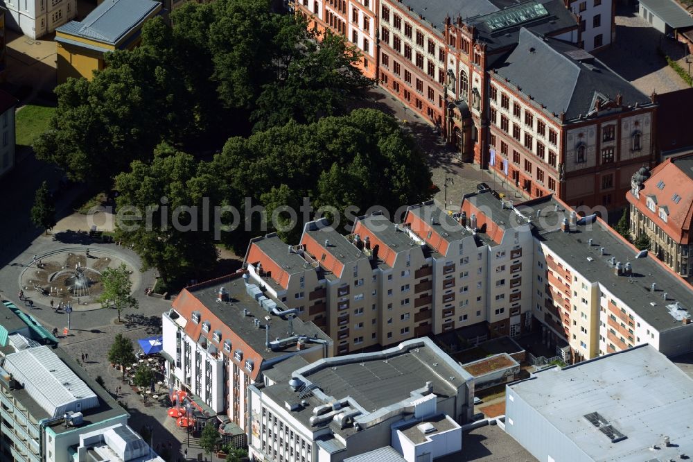 Rostock from the bird's eye view: The city center in the downtown area with apartment buildings, the main building of the university and the Brunnen der Lebensfreude in Rostock in the state Mecklenburg - Western Pomerania