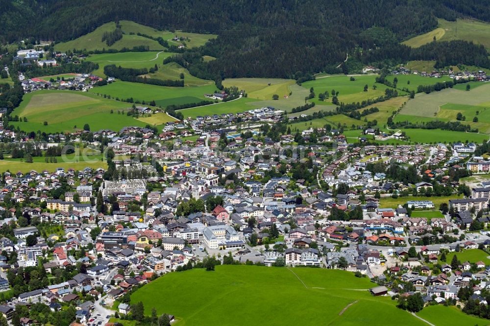 Saalfelden am Steinernen Meer from the bird's eye view: The city center in the downtown area in Saalfelden am Steinernen Meer in Pinzgauer Saalachtals, Austria