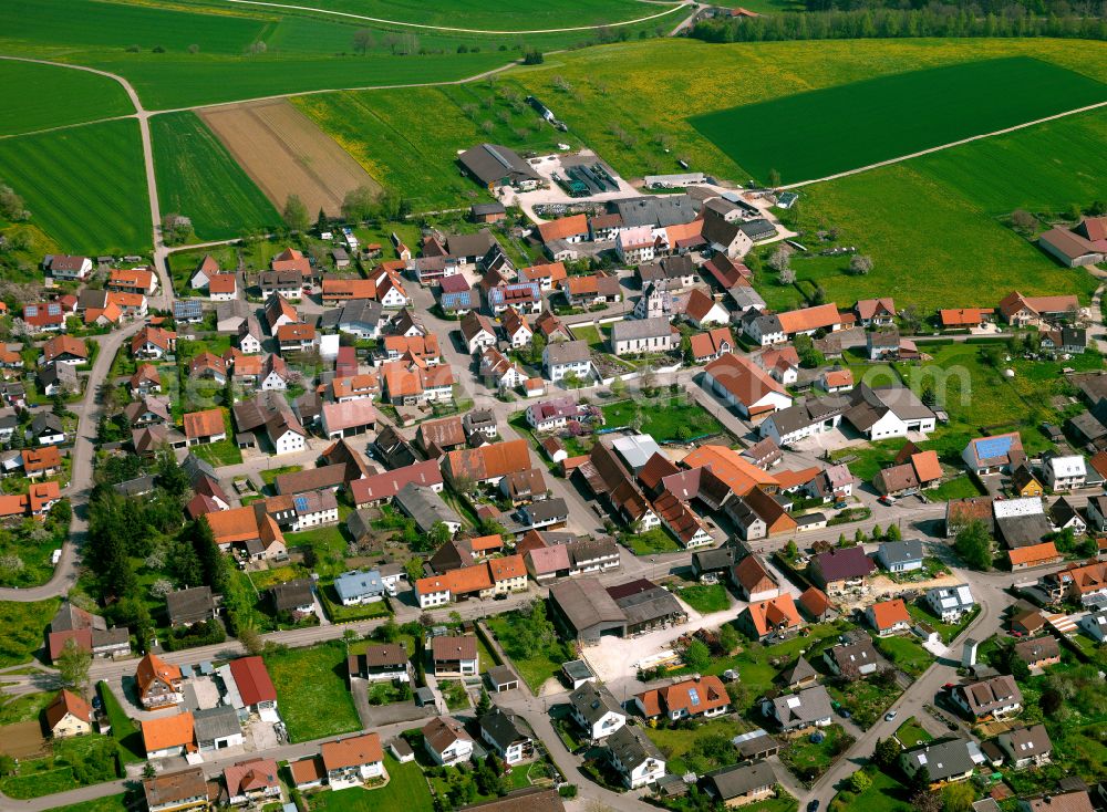 Aerial photograph Setzingen - The city center in the downtown area in Setzingen in the state Baden-Wuerttemberg, Germany