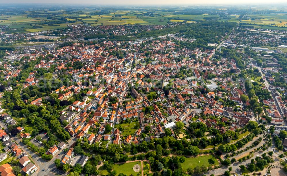 Aerial image Soest - The city center in the downtown area in Soest in the state North Rhine-Westphalia, Germany