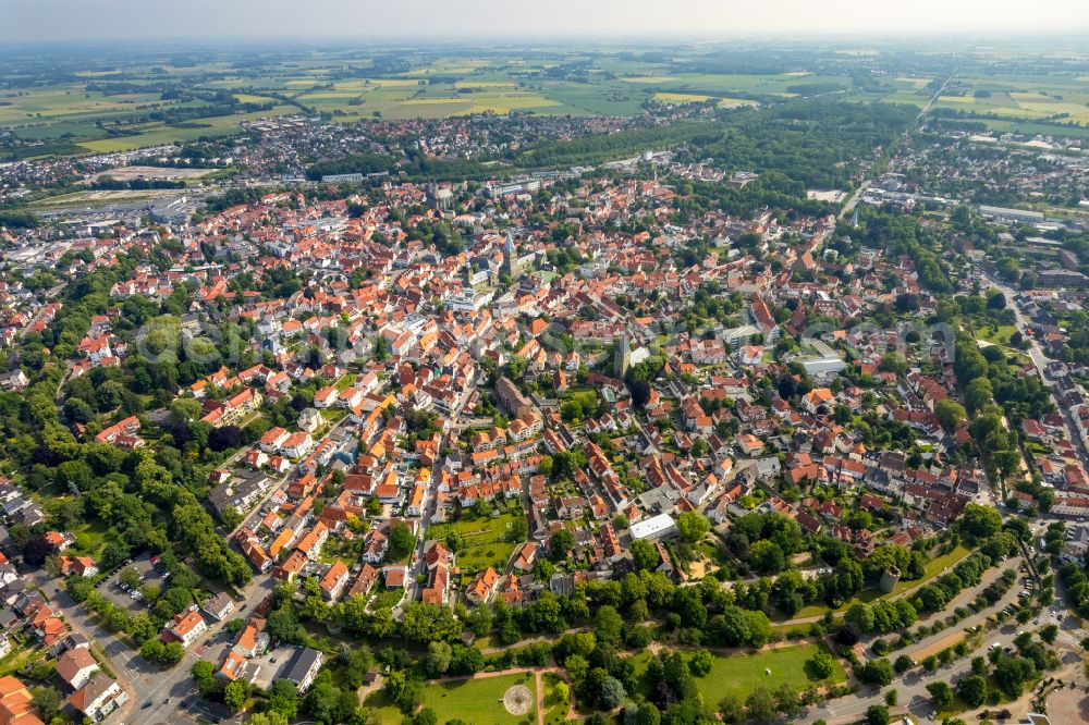 Aerial photograph Soest - The city center in the downtown area in Soest in the state North Rhine-Westphalia, Germany