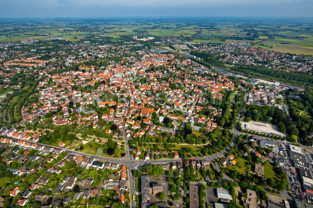 Soest from the bird's eye view: The city center in the downtown area in Soest in the state North Rhine-Westphalia, Germany