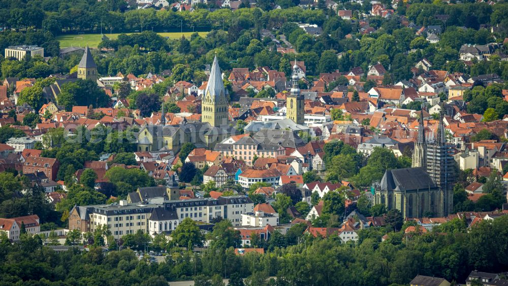 Aerial photograph Soest - The city center in the downtown area on street Rathausstrasse in Soest in the state North Rhine-Westphalia, Germany