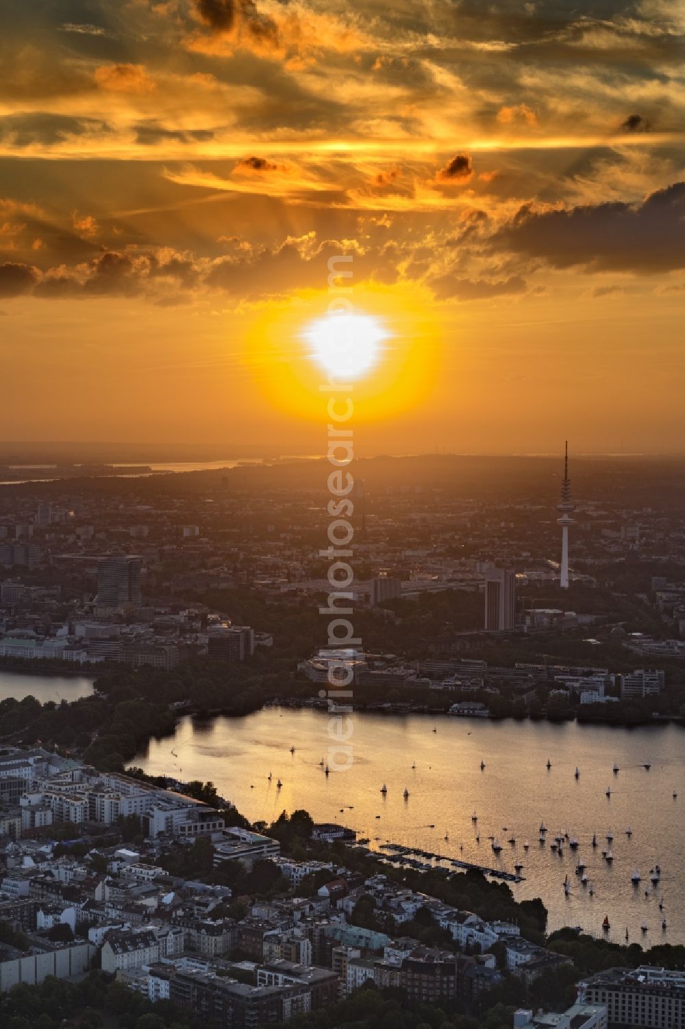 Hamburg from the bird's eye view: The city center in the downtown sunset are in Hamburg in Germany