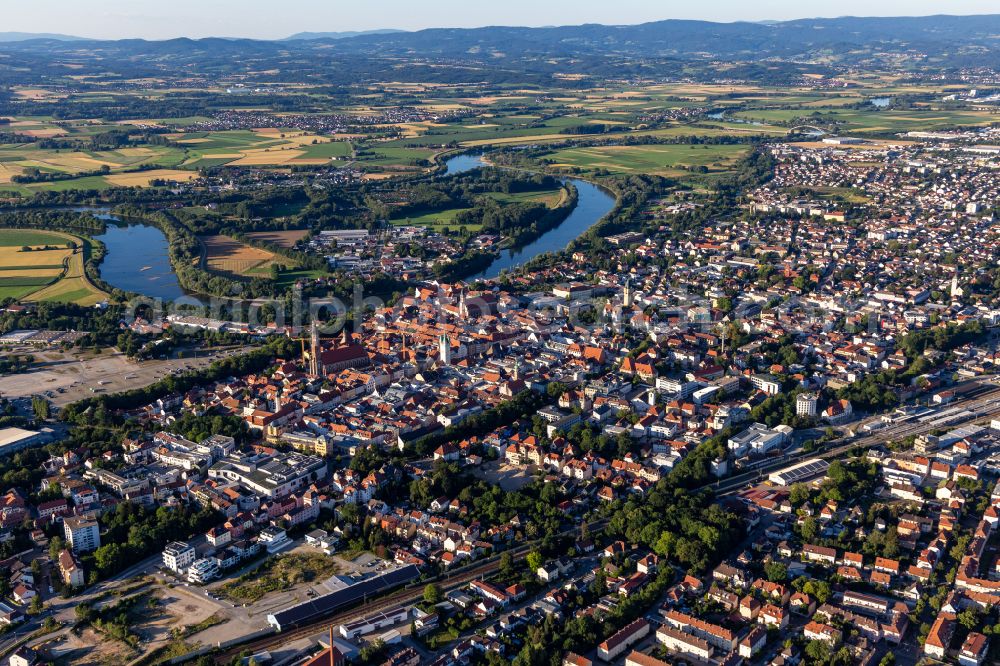 Straubing from the bird's eye view: The city center in the downtown area in Straubing in the state Bavaria, Germany