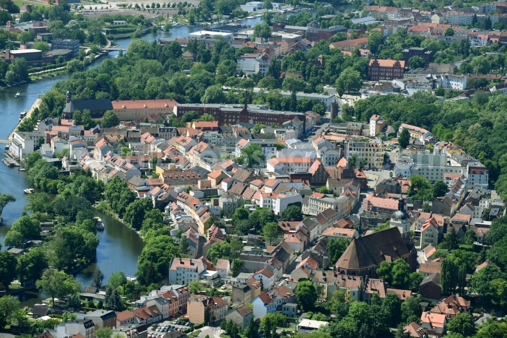 Brandenburg an der Havel from above - City centre in the city centre area on the shore of the river course of the Brandenburgers Down Havel in Brandenburg to Havel in the federal state Brandenburg, Germany