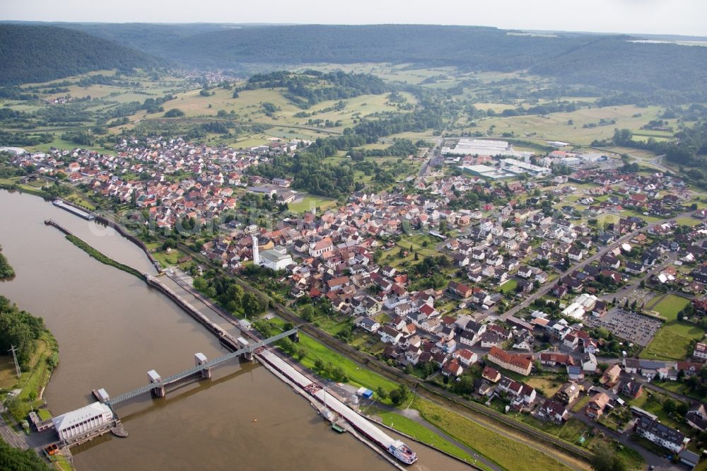 Aerial photograph Faulbach - City center in the downtown area on the banks of river course of the Main river in Faulbach in the state Bavaria, Germany