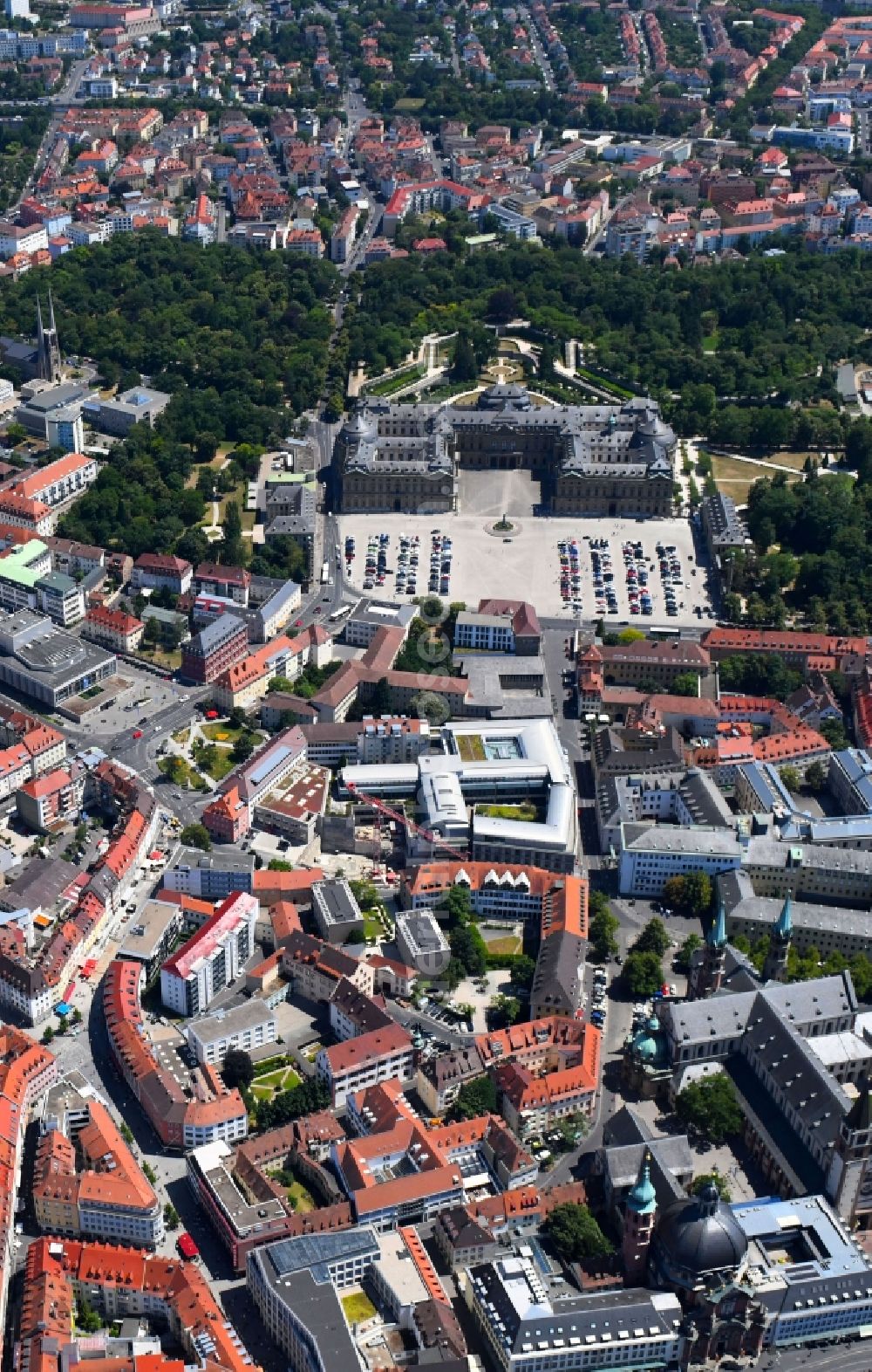 Würzburg from the bird's eye view: The city center in the downtown area in Wuerzburg in the state Bavaria, Germany