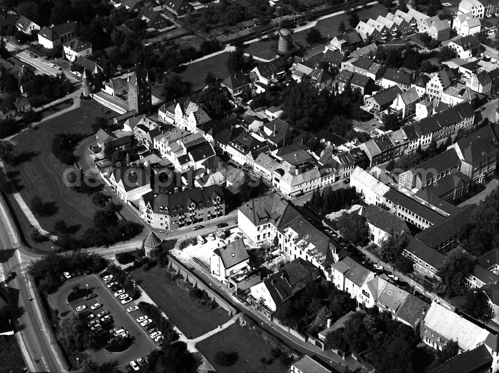 Xanten from the bird's eye view: The city center in the downtown area in Xanten in the state North Rhine-Westphalia, Germany