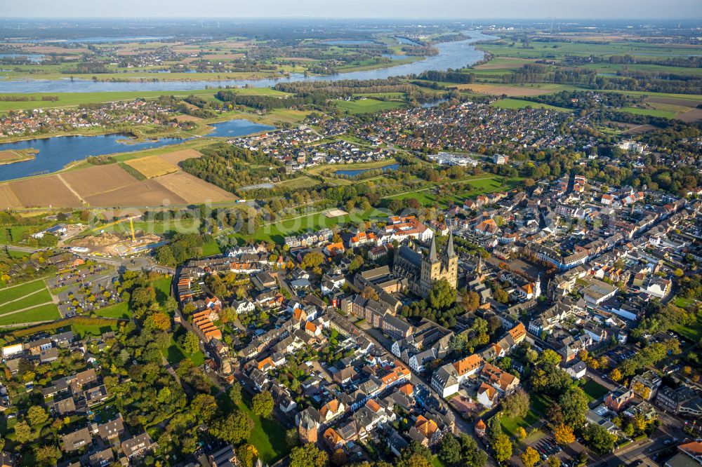 Xanten from the bird's eye view: The city center in the downtown area in Xanten in the state North Rhine-Westphalia, Germany