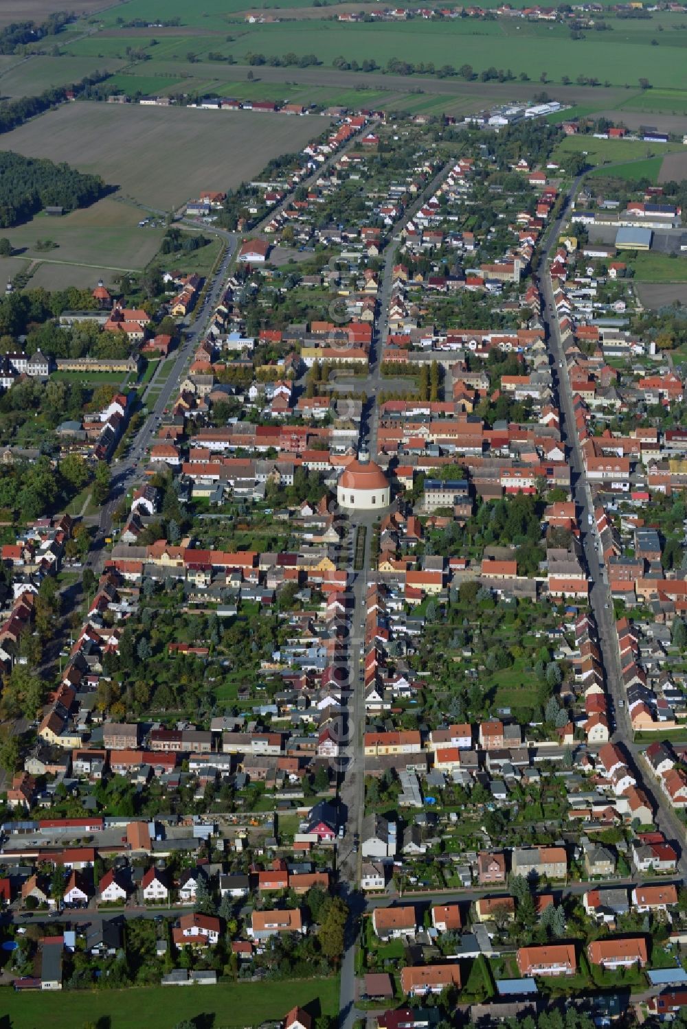 Aerial image Oranienbaum-Wörlitz - City center on Church Street in Oranienbaum-Woerlitz in Saxony-Anhalt