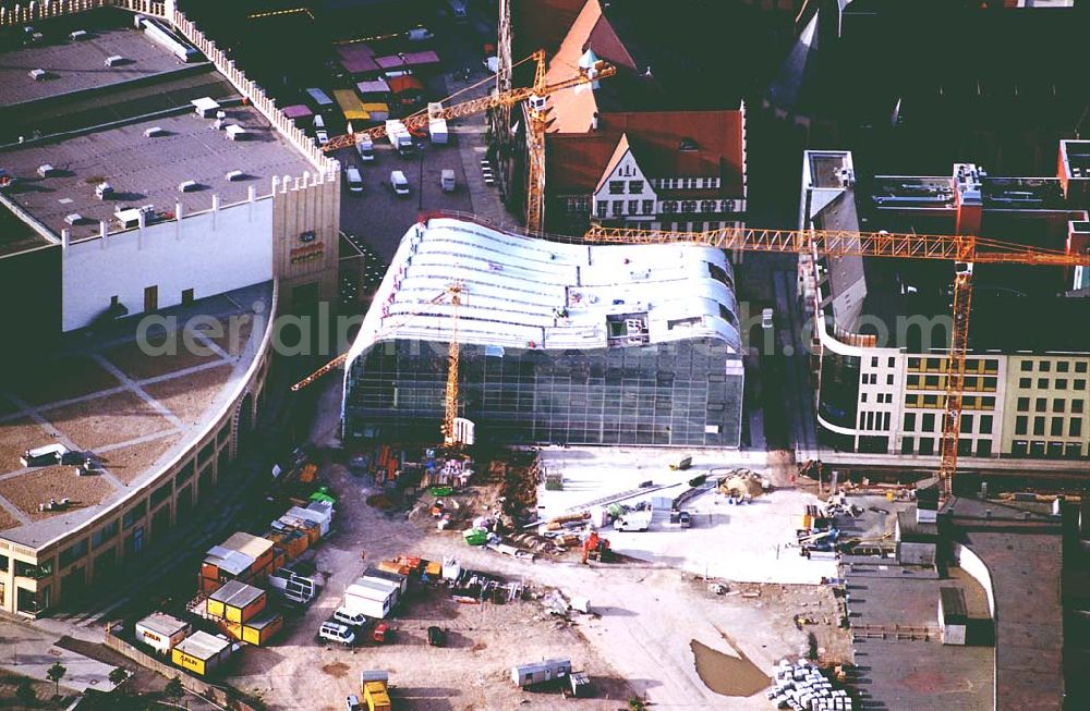 Aerial image Chemnitz/ Sachsen - Stadtzentrum mit dem Markt, Opernhaus und der Kirche in der Chemnitzer Altstadt. Datum: 24.05.03