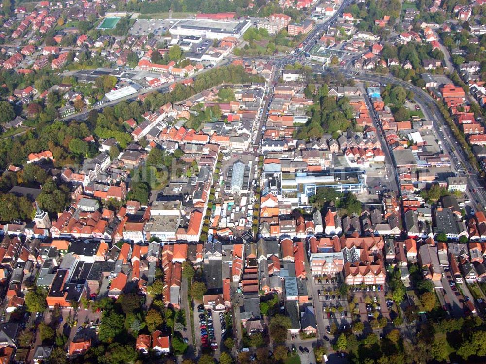 Aerial photograph Aurich - 18.10.2005 Aurich; Nachdem Aurich zeitweise Regierungssitz war, ist die Stadt heute immer noch Kreisstadt des Landkreises Aurich. Die Lage in Ostfriesland und die damit verbundene wirtschaftliche Entwicklung haben die Stadt zu einem Mittelzentrum für die ganze Ostfriesische Region gemacht.