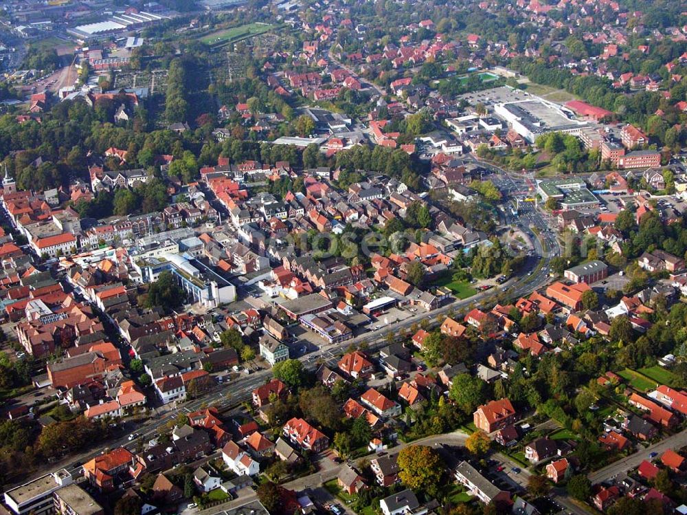 Aerial image Aurich - 18.10.2005 Aurich; Nachdem Aurich zeitweise Regierungssitz war, ist die Stadt heute immer noch Kreisstadt des Landkreises Aurich. Die Lage in Ostfriesland und die damit verbundene wirtschaftliche Entwicklung haben die Stadt zu einem Mittelzentrum für die ganze Ostfriesische Region gemacht.