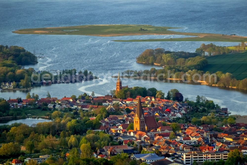 Röbel/Müritz from the bird's eye view: City center with church St. Nikolai and St. Mary's Church in alignment with the harbor entrance to the Mueritz in Robel in Mecklenburg - Western Pomerania