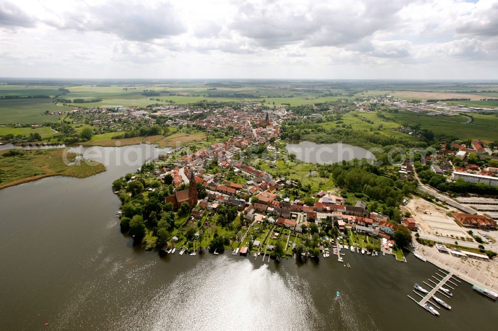 Röbel/Müritz from the bird's eye view: City center with church St. Nikolai and St. Mary's Church in alignment with the harbor entrance to the Mueritz in Robel in Mecklenburg - Western Pomerania