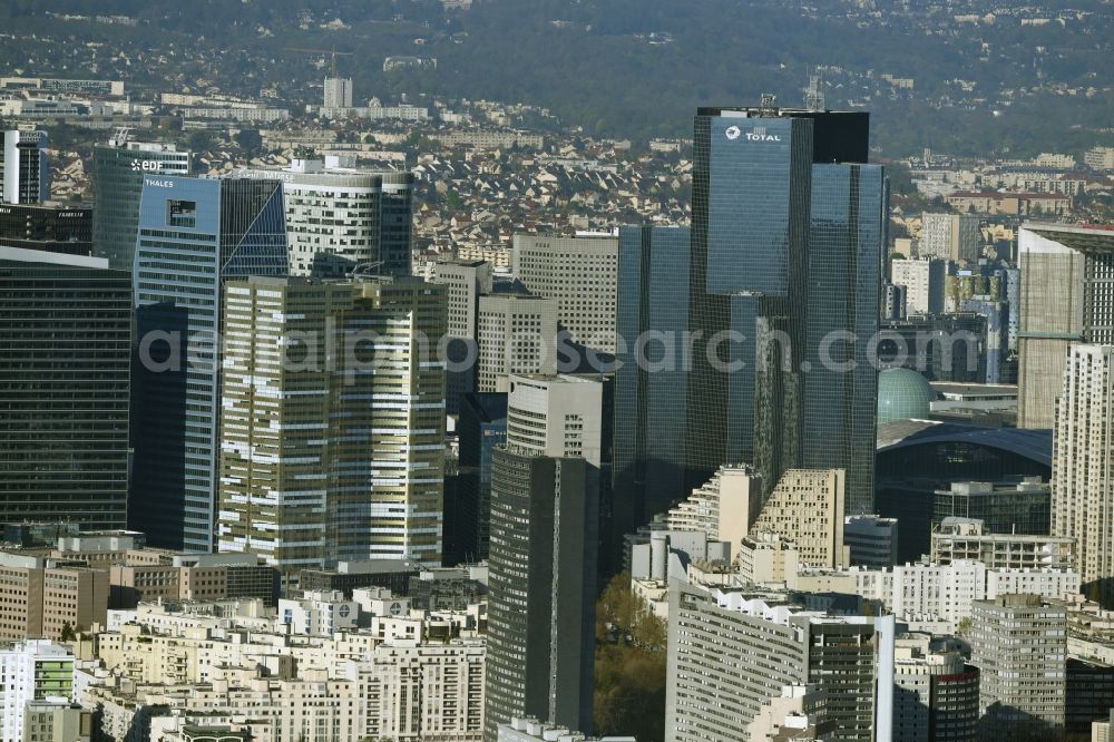 Aerial photograph Paris - City center with the skyline in the downtown area La Defense in Paris in Ile-de-France, France