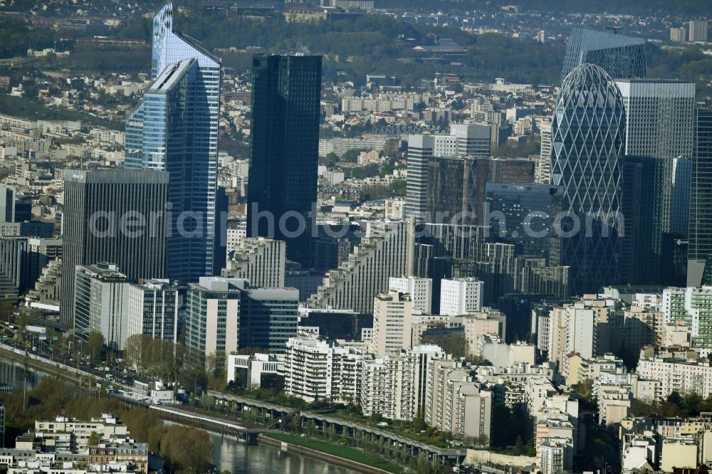 Aerial photograph Paris - City center with the skyline in the downtown area La Defense in Paris in Ile-de-France, France