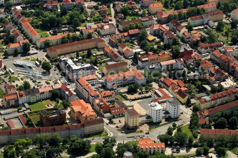 Aerial image Sondershausen - In the city center of Sondershausen in Thuringia between the Lohstrasse and Guentherstrasse there are a variety of residential and commercial buildings. Public institutions such as the district court Sondershausen and police station their services here. At the Ullrich von Hutten-street is ZOB Bus Station Sondershausen